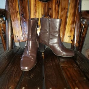 Predictions heel boots